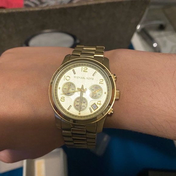 michael kors watch - Picture 3 of 3